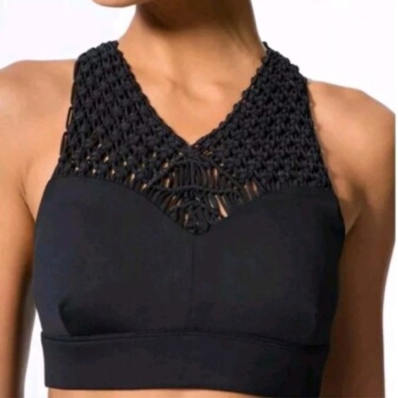 Carbon38 | Sayang Canggu Macramé Crochet Sports Bra in Black - Picture 2 of 7